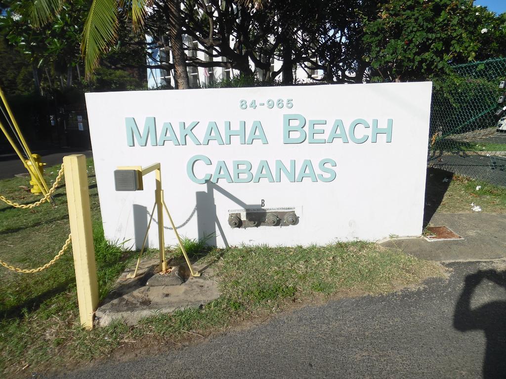 Makaha Beach Cabanas Penthouse Hotel Waianae Esterno foto